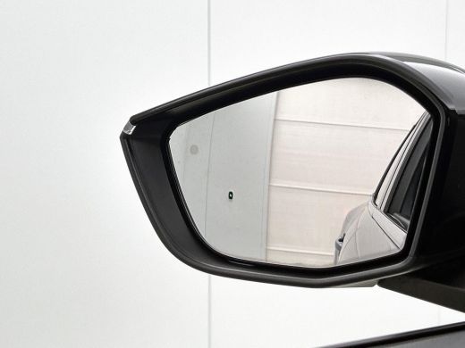 Citroën C4 1.2 Puretech Shine PANO | HEAD-UP | CAMERA ActivLease financial lease