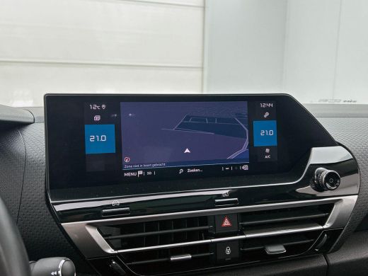 Citroën C4 1.2 Puretech Shine PANO | HEAD-UP | CAMERA ActivLease financial lease