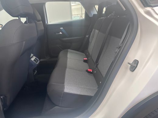 Citroën &euml;-C4 Feel 50 kWh Camera | Carplay | Cruise | Clima | 17LMV | LED | Bluetooth | | Autonomous Emergency ... ActivLease financial lease