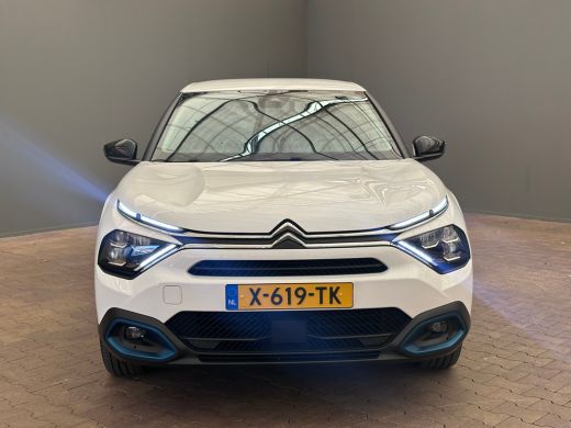 Citroën &euml;-C4 Feel 50 kWh Camera | Carplay | Cruise | Clima | 17LMV | LED | Bluetooth | | Autonomous Emergency ... ActivLease financial lease