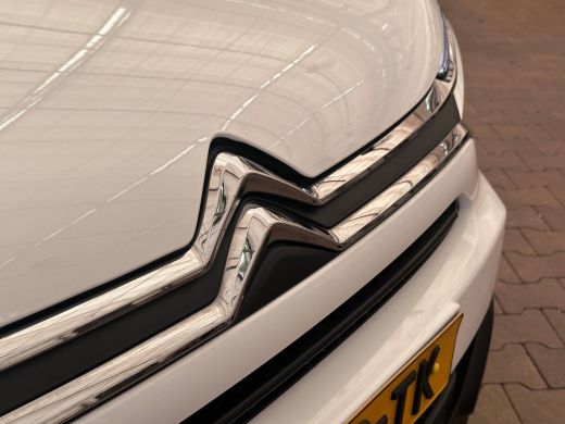 Citroën &euml;-C4 Feel 50 kWh Camera | Carplay | Cruise | Clima | 17LMV | LED | Bluetooth | | Autonomous Emergency ... ActivLease financial lease