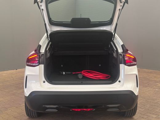 Citroën &euml;-C4 Feel 50 kWh Camera | Carplay | Cruise | Clima | 17LMV | LED | Bluetooth | | Autonomous Emergency ... ActivLease financial lease