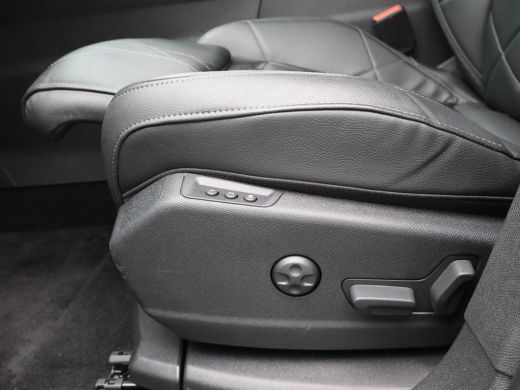 DS DS 7 E-Tense 300 4x4 Rivoli | Leder | Elektrische stoelen | Dodehoek | Adaptieve cruise | Led | ActivLease financial lease