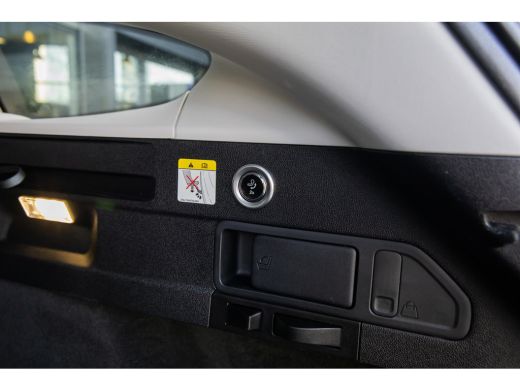 Ford Focus 1.0 EcoBoost Hybrid Vignale | 155pk! | Uniek/full options! | Trekhaak | Leder | Adap cruise | App... ActivLease financial lease