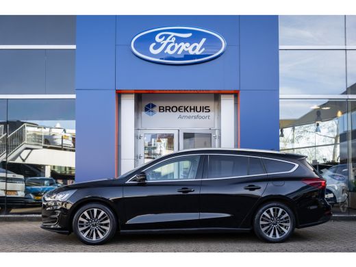 Ford Focus 1.0 EcoBoost Hybrid Vignale | 155pk! | Uniek/full options! | Trekhaak | Leder | Adap cruise | App... ActivLease financial lease