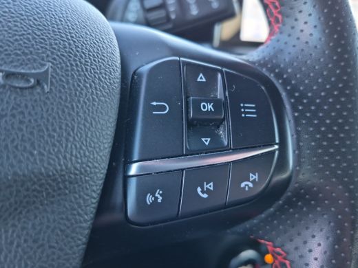 Ford Focus 1.0 EcoBoost ST Line Business Winterpakket | Full LED | Camera | 18 inch lmv | Keyless | Parkeers... ActivLease financial lease