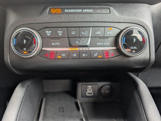 Ford Kuga 2.5 PHEV 225pk Titanium 225pk | Parkeer-camera | Winter Pack | Keyless | Privacy-glass ActivLease financial lease