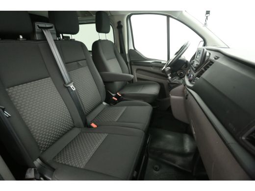 Ford Transit Custom 2.0 TDCI L2H1 | DC | 2800kg Trekgew. | 6 Zits | Airco | Cruise | Parkeersensoren ActivLease financial lease