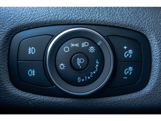 Ford Transit Custom L2H1 | 130pk | Automaat | LED | Camera | Stoelverw. | Cruise | Airco ActivLease financial lease