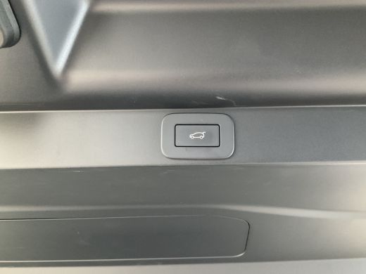 Land Rover Range Rover 3.0 P460e SE PHEV Pano Carplay HUD Sfeer Stoel verw/Koeling Memory Meridian3D ActivLease financial lease