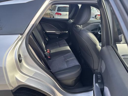 Lexus LBX Cool 2WD | 06-10141018 Voor meer informatie ActivLease financial lease