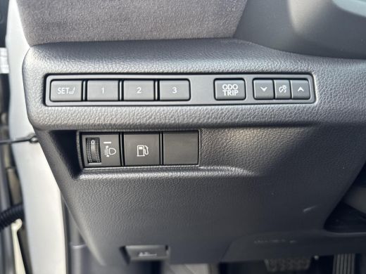 Lexus LBX Cool 2WD | 06-10141018 Voor meer informatie ActivLease financial lease