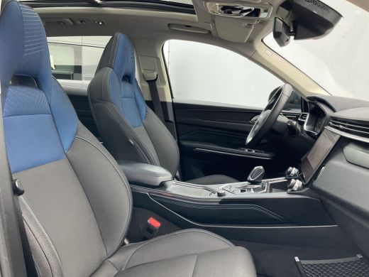 Lynk & Co 01 1.5 262pk Plug-in Carplay Adapt.Cruise Black ActivLease financial lease