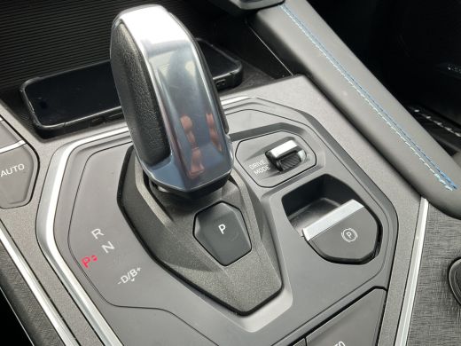 Lynk & Co 01 1.5 262pk Plug-in Carplay Adapt.Cruise Black ActivLease financial lease