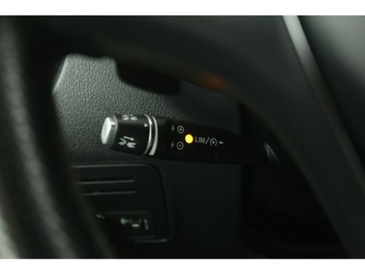 Mercedes-Benz Vito 114 CDI Lang | Aut. | Airco | Adap. Cruise | 3 Zits | Camera | Trekhaak | Carplay | Navi ActivLease financial lease