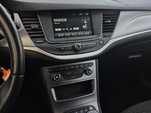 Opel Astra Sports Tourer 1.2 Edition Trekhaak | Climate control | Camera | Parkeersensoren | Full map naviga... ActivLease financial lease