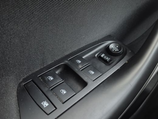 Opel Astra Sports Tourer 1.2 Edition Trekhaak | Climate control | Camera | Parkeersensoren | Full map naviga... ActivLease financial lease