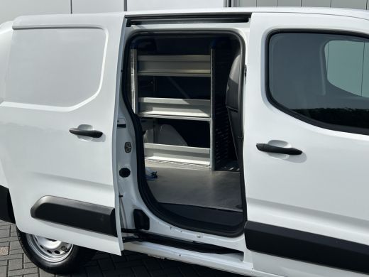 Opel Combo 1.5D 102 PK / L2H1 / 1e EIGENAAR / INRICHTING / AIRCO / CRUISE / NAVI / APPLE CARPLAY ActivLease financial lease