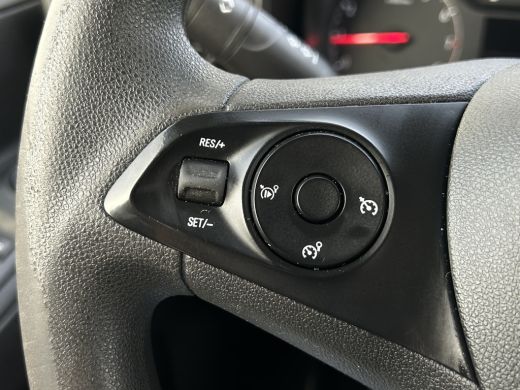 Opel Combo 1.5D 102 PK / L2H1 / 1e EIGENAAR / INRICHTING / AIRCO / CRUISE / NAVI / APPLE CARPLAY ActivLease financial lease