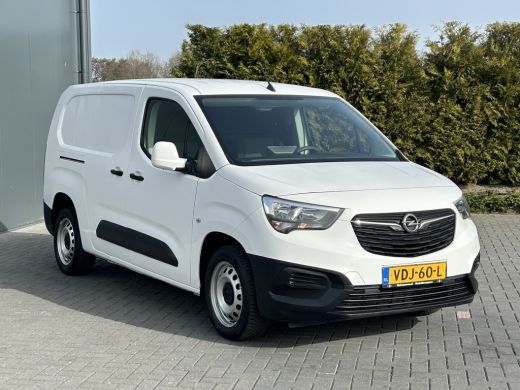 Opel Combo 1.5D 102 PK / L2H1 / 1e EIGENAAR / INRICHTING / AIRCO / CRUISE / NAVI / APPLE CARPLAY ActivLease financial lease
