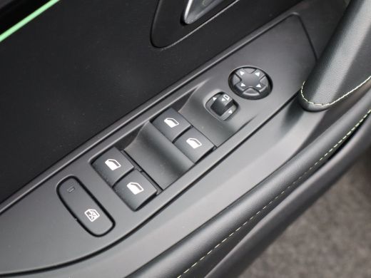 Peugeot 208 1.2 PureTech GT-Line | Achteruitrijcamera | Airco (automatisch) | Apple Carplay/Android Auto|tele... ActivLease financial lease