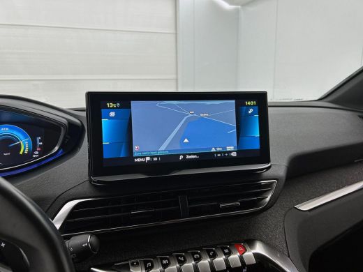 Peugeot 3008 1.6 HYbrid 225 Allure CAMERA | AD-CRUISE | NAVI & CARPLAY ActivLease financial lease