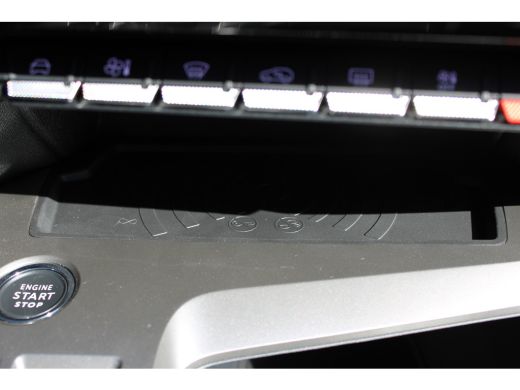 Peugeot e-308 GT Avantage EV 54 kWh AGR-Stoelen | Massage Functie | Stoel/Stuurverwarming | Elektrische Achterklep ActivLease financial lease