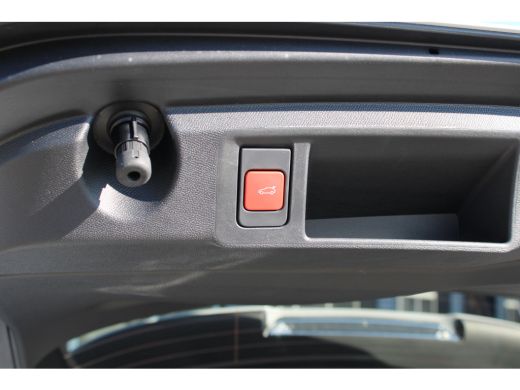 Peugeot e-308 GT Avantage EV 54 kWh AGR-Stoelen | Massage Functie | Stoel/Stuurverwarming | Elektrische Achterklep ActivLease financial lease