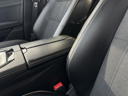 Renault Austral 1.2 E-Tech full hybrid 200 iconic STOEL STUURVERWARMING | 1/2 LEDER | 360 CAMERA ActivLease financial lease