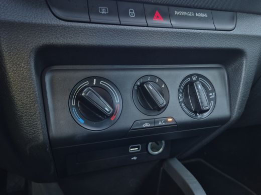 Skoda Fabia Combi 1.0 TSI Active Airco | Cruise control | Multifunctioneel stuur | Bluetooth | DAB | ActivLease financial lease