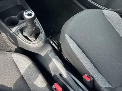 Toyota Aygo 1.0 VVT-i MT Play ActivLease financial lease