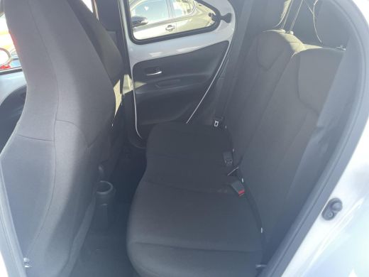 Toyota Aygo 1.0 VVT-i MT Pulse | 06-10141018 Voor meer informatie ActivLease financial lease