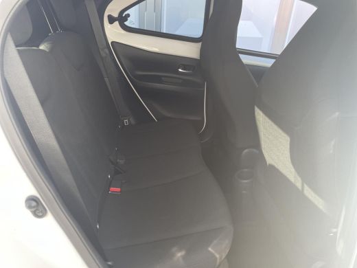 Toyota Aygo 1.0 VVT-i MT Pulse | 06-10141018 Voor meer informatie ActivLease financial lease