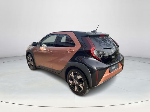 Toyota Aygo Hybrid 115 pulse ActivLease financial lease