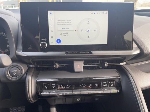 Toyota C-HR 2.0 Plug-in Hybrid 220 Dynamic ActivLease financial lease