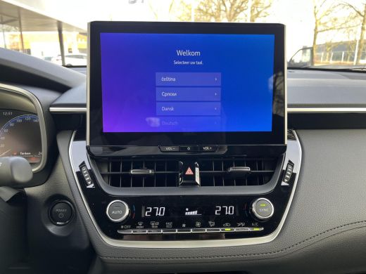 Toyota Corolla Cross Hybrid 140 Dynamic ActivLease financial lease