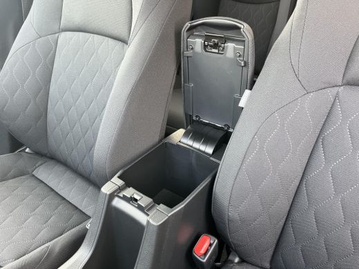 Toyota Corolla Cross Hybrid 140 Dynamic ActivLease financial lease