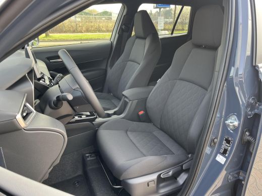 Toyota Corolla Cross Hybrid 140 Dynamic ActivLease financial lease