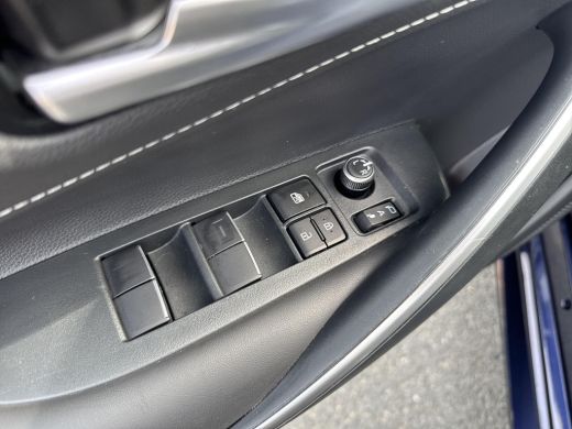 Toyota Corolla Touring Sports Hybrid 140 Dynamic | 06-10141018 Voor meer informatie ActivLease financial lease