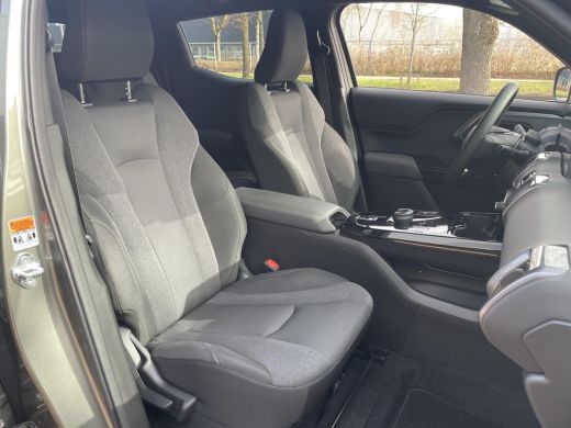 Toyota Urban Cruiser Dynamic 61 kWh ActivLease financial lease