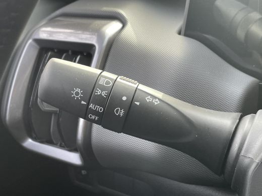 Toyota Urban Cruiser Dynamic 61 kWh ActivLease financial lease