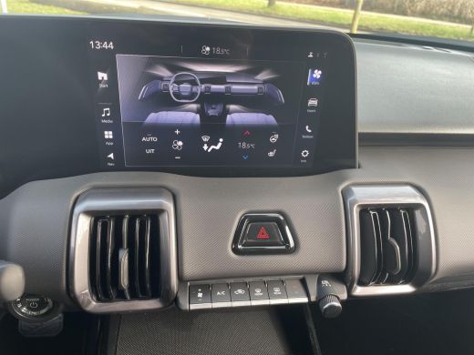 Toyota Urban Cruiser Dynamic 61 kWh ActivLease financial lease