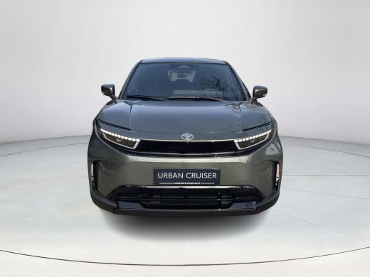 Toyota Urban Cruiser Dynamic 61 kWh ActivLease financial lease