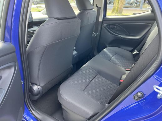 Toyota Yaris 1.5 Hybrid 115 Active ActivLease financial lease