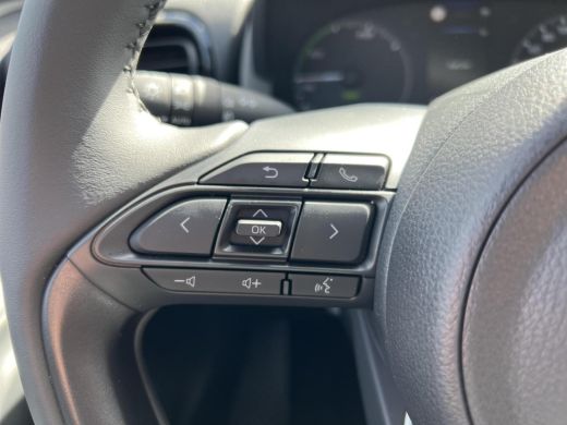 Toyota Yaris 1.5 Hybrid 115 Active ActivLease financial lease