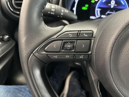 Toyota Yaris 1.5 Hybrid 115 Dynamic ActivLease financial lease