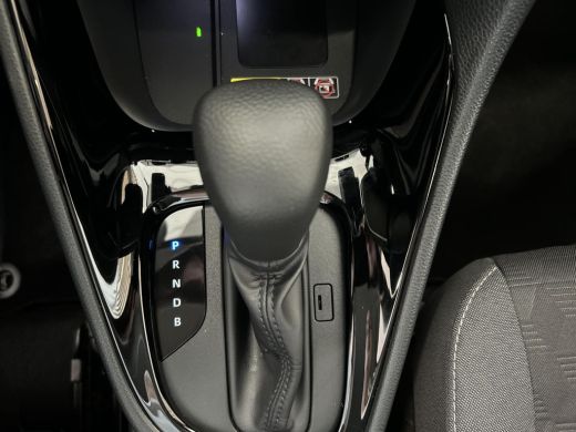 Toyota Yaris 1.5 Hybrid 115 Dynamic ActivLease financial lease