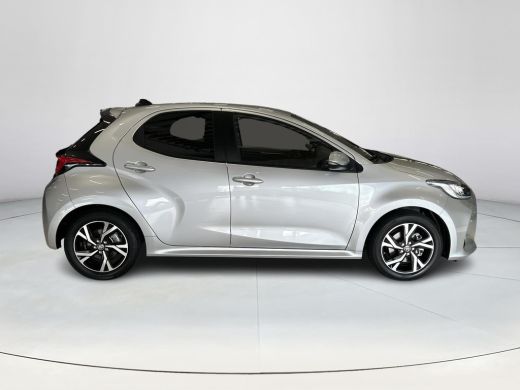 Toyota Yaris 1.5 Hybrid 115 Dynamic ActivLease financial lease
