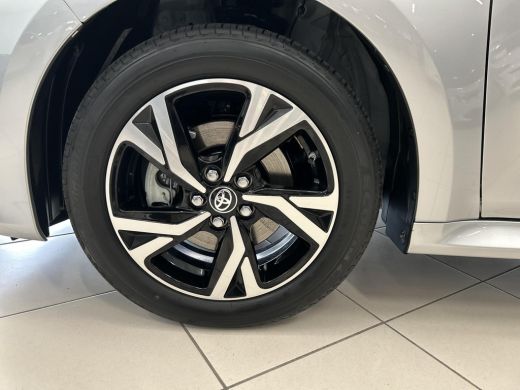 Toyota Yaris 1.5 Hybrid 115 Dynamic ActivLease financial lease