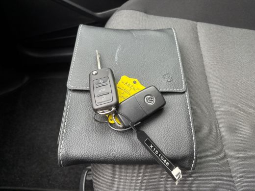 Volkswagen Caddy 2.0 TDI L1H1 BMT C-Edition | Xenon | Automaat |Stoelverwarming | Adaptieve Cruise ActivLease financial lease